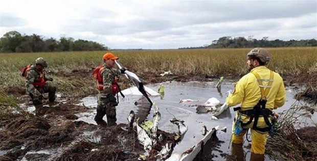 Tìm thấy máy bay chở Bộ trưởng Paraguay mất tích, nhiều khả năng không ai sống sót - Ảnh 1.