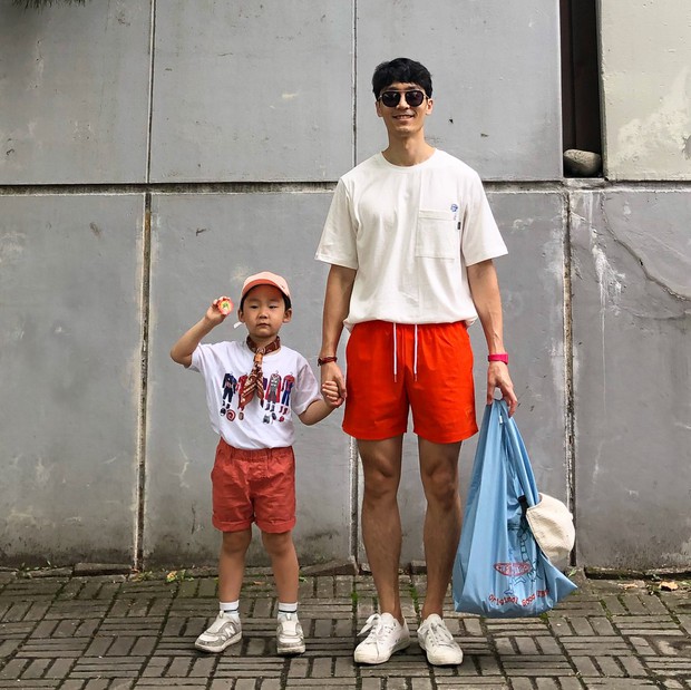 Thêm một cặp bố con Hàn Quốc làm dân tình ngây ngất: Ăn mặc thì chất, lại còn đẹp trai! - Ảnh 5.