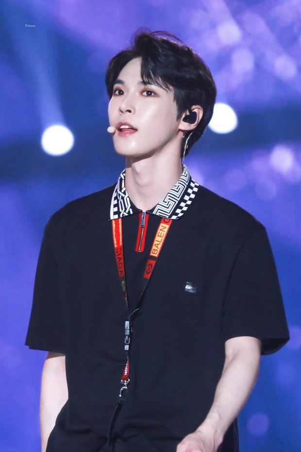 Idol Kpop tuổi Tý đúng chuẩn hội tài sắc vẹn toàn: Từ hội cỗ máy nhảy đình đám cho đến dàn visual xinh hơn hoa, có 2 idol đa-zi-năng khiến fan mê mệt - Ảnh 15. Idol Kpop tuổi Tý đúng chuẩn hội tài sắc vẹn toàn: Từ hội cỗ máy nhảy đình đám cho đến dàn visual xinh hơn hoa, có 2 idol đa-zi-năng khiến fan mê mệt - Ảnh 15.