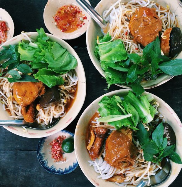 Vùng đất tận cùng của Tổ quốc có món ăn khiến người ta phải đổ mồ hôi, chảy nước mắt - Ảnh 1.