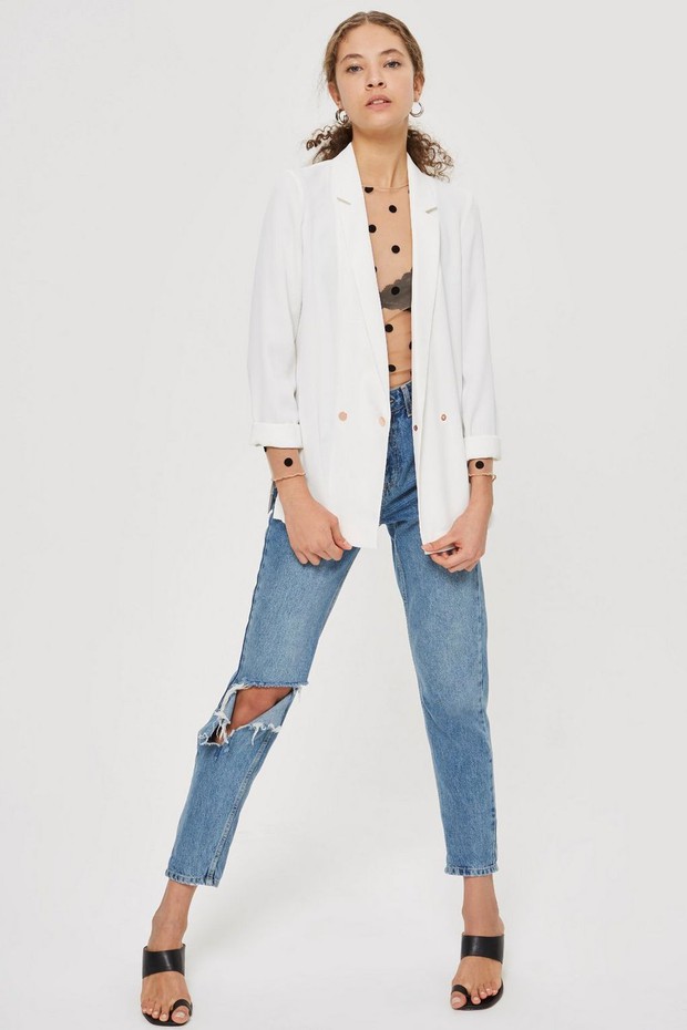 15 mẫu áo blazer của Zara, H&M... thanh lịch mà cực kỳ cá tính dành cho nàng công sở khi thời tiết đang chuyển từ hè sang thu - Ảnh 15.