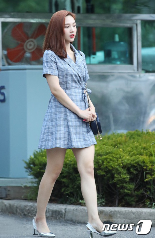 Màn đọ sắc hiếm của dàn idol Kpop: Nữ thần Irene bị mỹ nhân dao kéo lấn át, gương mặt vô danh bỗng được chú ý - Ảnh 6.