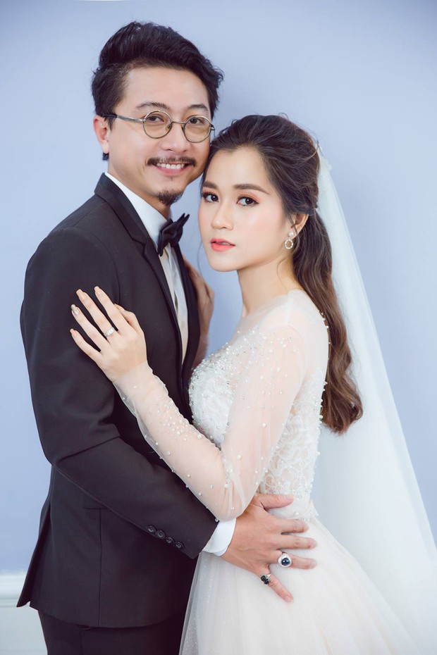 Vợ chồng Lâm Vỹ Dạ - Hứa Minh Đạt cưới lại từ đầu sau 8 năm chung sống hạnh phúc - Ảnh 2.