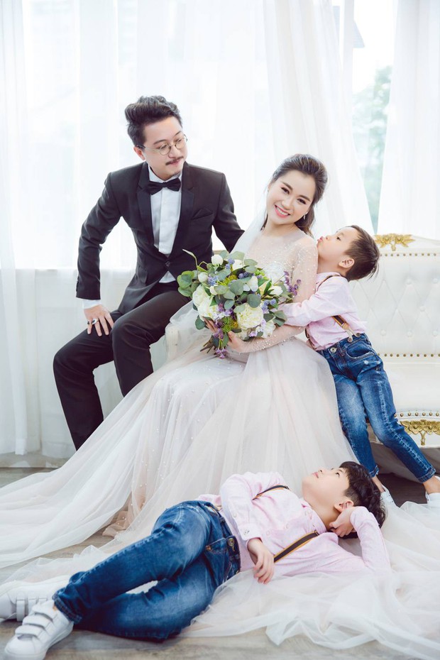 Vợ chồng Lâm Vỹ Dạ - Hứa Minh Đạt cưới lại từ đầu sau 8 năm chung sống hạnh phúc - Ảnh 5.