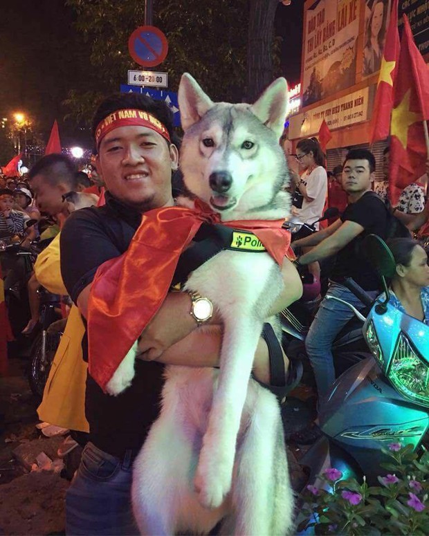 Giữa biển người đi bão đêm qua, có một dàn boss cũng hoà vào đám đông hớn hở không kém - Ảnh 6.