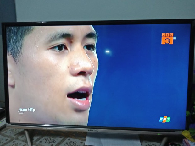 Đình Trọng chiếm spotlight với gương mặt đẹp trai xuất thần khi ra sân trong trận đấu lịch sử - Ảnh 1.