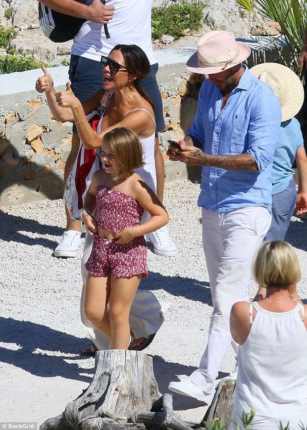 Chẳng ai sướng như các con nhà Beckham: Tuần trước đi Bali, tuần này lại du lịch Pháp mừng sinh nhật - Ảnh 4.