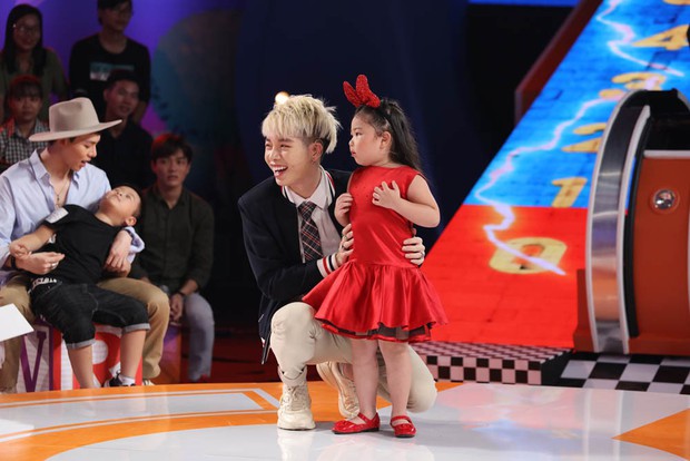 Trấn Thành xúi Đức Phúc - Erik nghỉ chơi Hòa Minzy - Ảnh 5.