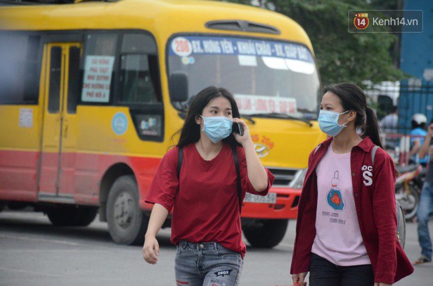 Ngày làm việc cuối cùng trước kỳ nghỉ 2/9: Hàng nghìn người chen chúc tại bến xe, cửa ngõ kẹt cứng - Ảnh 22.