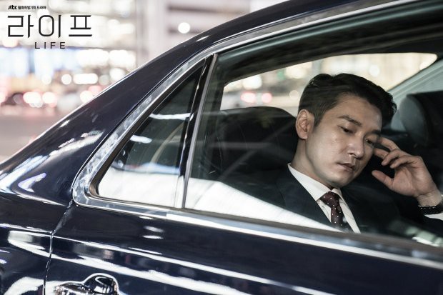 Tưởng sẽ hay, ai ngờ Life của Lee Dong Wook lại là phim Hàn gây... mệt mỏi nhất hiện nay! - Ảnh 5.