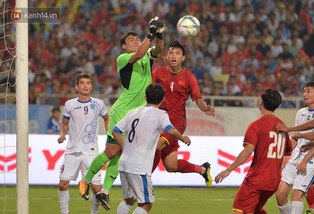 Hình ảnh đẹp, đầy xúc động của U23 Việt Nam sau khi lên ngôi giải Tứ hùng - Ảnh 12.