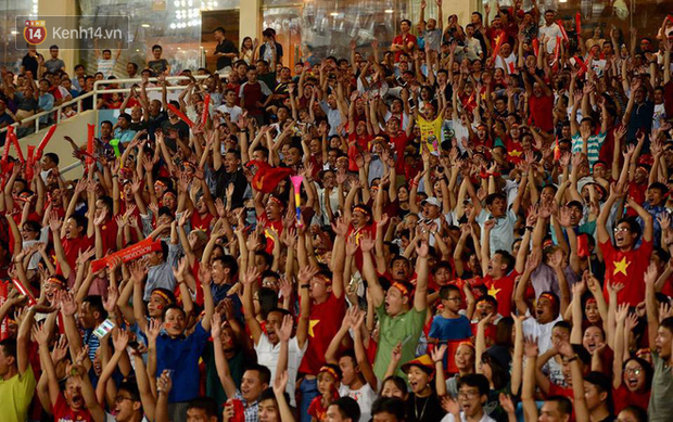 Hình ảnh đẹp, đầy xúc động của U23 Việt Nam sau khi lên ngôi giải Tứ hùng - Ảnh 9.
