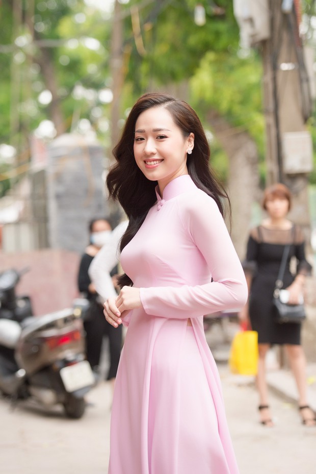 1 tuần trước chung kết, gặp 10 mỹ nhân sáng giá hứa hẹn kế nhiệm Đỗ Mỹ Linh đăng quang Hoa hậu Việt Nam 2018 - Ảnh 52.