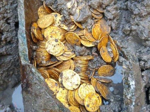 Phát hiện 2 tảng đá lẫn vàng trị giá 11 triệu USD - Ảnh 6.
