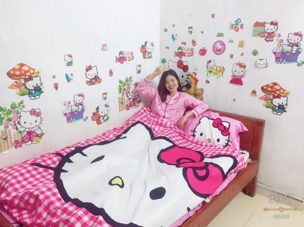 Hội những chàng trai nam tính yêu màu hồng: Chạy khắp Hà Nội mua hình Hello Kitty về dán kín ký túc xá - Ảnh 7.