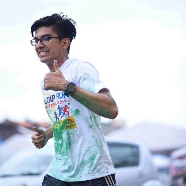 Chàng bộ trưởng Malaysia tuổi 25: Soái ca ngoài đời thực với đam mê chạy bộ và chơi điện tử - Ảnh 6.