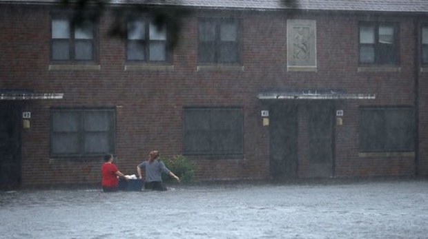 Siêu bão Florence có thể trút 37,8 nghìn tỷ lít nước khi đổ bộ vào Mỹ - Ảnh 6.