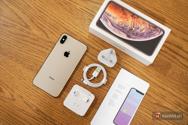 Cận cảnh iPhone XS Max 256GB Gold tuồn ra trước giờ bán, giá khởi điểm 33,9 triệu đồng, sẵn sàng xách về Việt Nam ngay đêm nay - Ảnh 4.