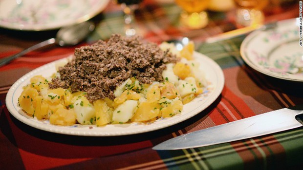 Khám phá món dồi được mệnh danh là Quốc ẩm của người Scotland - Ảnh 5.