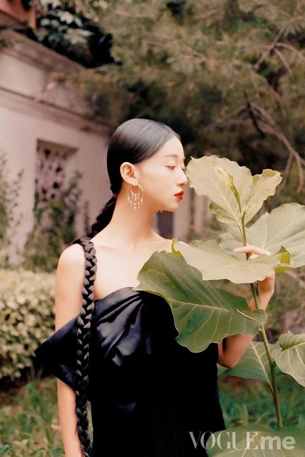 Góc mặt high fashion cùng khí chất sang chảnh, Anh Lạc Ngô Cẩn Ngôn càn quét trang bìa loạt tạp chí - Ảnh 5.