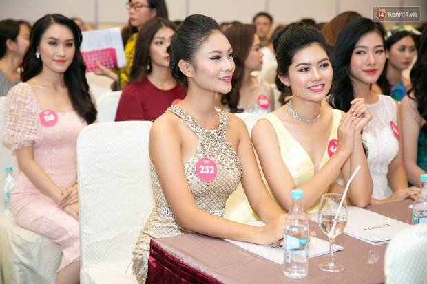 Trước thềm chung kết, hé lộ cận cảnh vương miện, quyền trượng giá trị của Tân Hoa hậu Việt Nam 2018 - Ảnh 25.