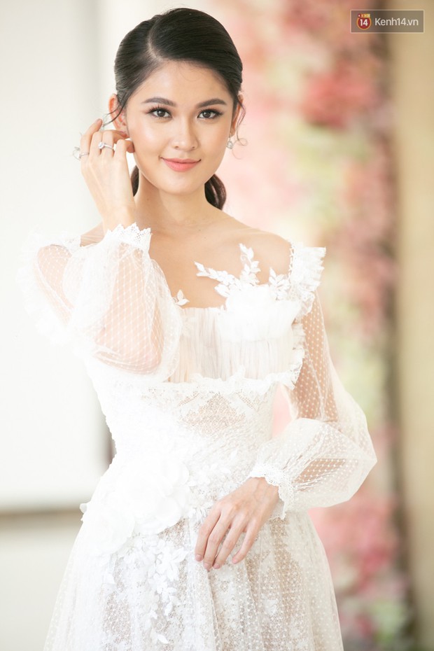 Trước thềm chung kết, hé lộ cận cảnh vương miện, quyền trượng giá trị của Tân Hoa hậu Việt Nam 2018 - Ảnh 4.
