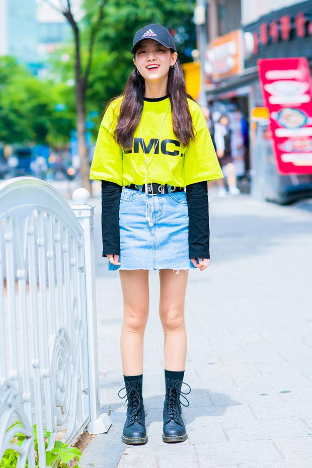 Giới trẻ Hàn khoe street style ấm áp đẹp bá cháy, đảm bảo bạn sẽ chỉ muốn trời nhanh lạnh để diện theo - Ảnh 11.