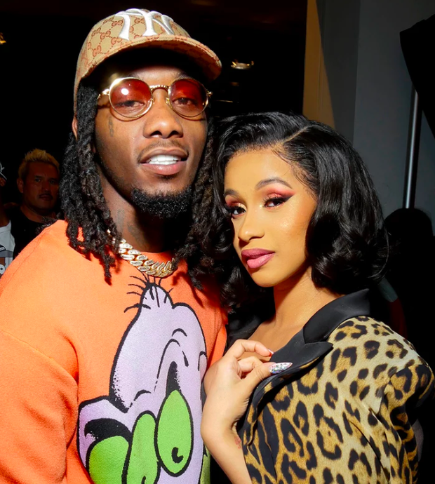 After being elbowed to the point of having a bruise on her forehead, Cardi B still went online to declare war on Nicki: Don't blame me if you touch my child! - Photo 3.