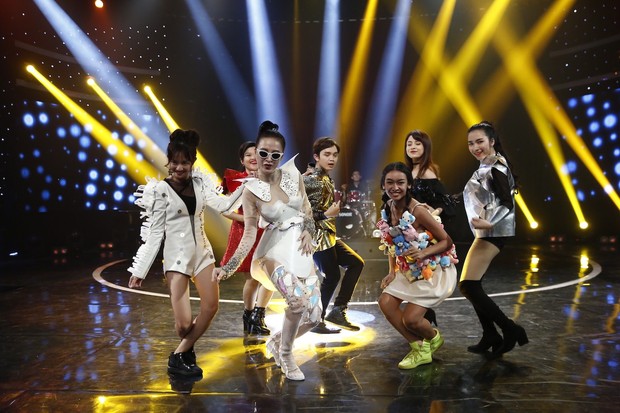 Glee Việt: Rocker Nguyễn giả gái để... xin lỗi bạn trai đồng tính khi bị đuổi khỏi nhà - Ảnh 3.