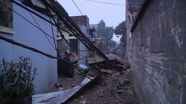 Nổ kinh hoàng ở Bắc Ninh lúc rạng sáng khiến 2 cháu bé tử vong, nhiều ngôi nhà bị san phẳng - Ảnh 8.
