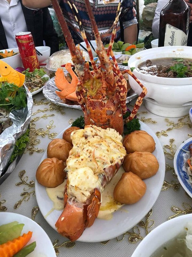 Bộ ảnh cưới đẹp như mơ cùng gia thế khủng của cô dâu vàng đeo trĩu cổ sống trong lâu đài 7 tầng ở Nam Định - Ảnh 12.