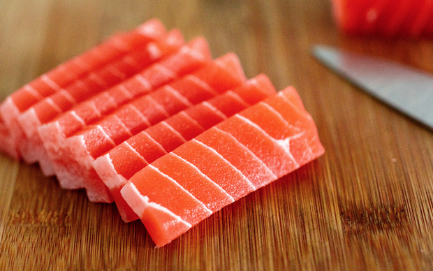 Nhìn cực ngon mắt nhưng bạn sẽ phải ngạc nhiên khi biết đĩa sashimi này được làm từ thứ gì - Ảnh 4.