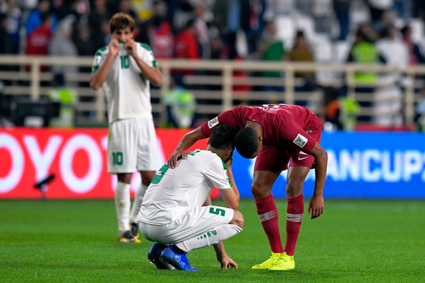 Siêu tiền vệ tuyển Iraq từng khiến fan Việt nể phục bật khóc cay đắng trên sân vì dính chấn thương nặng - Ảnh 8.
