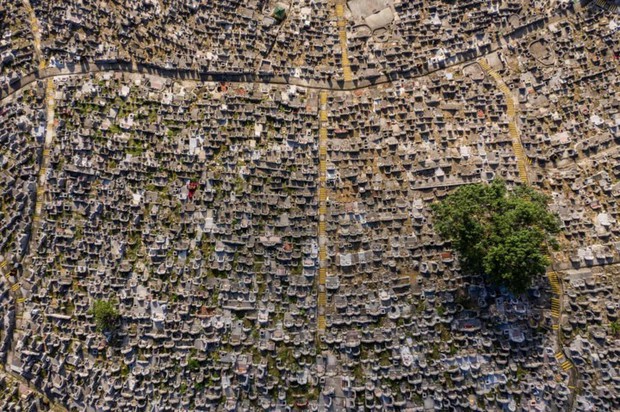 Góc nhìn độc đáo về Hong Kong qua những bức ảnh chụp từ trên cao - Ảnh 4.