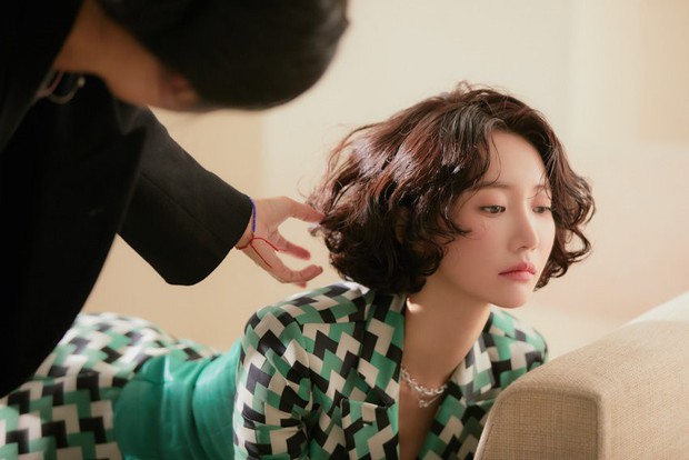 Ảnh hậu trường của mỹ nhân She was pretty gây chú ý: Body nuột đến mức xịt máu mũi, như sản phẩm photoshop - Ảnh 1.
