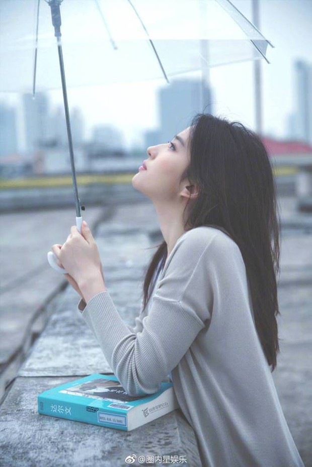 Ảnh cũ của Lưu Diệc Phi bây giờ mới lên sóng gây sốt: Thần tiên tỷ tỷ khó ai đánh bại là đây! - Ảnh 5.