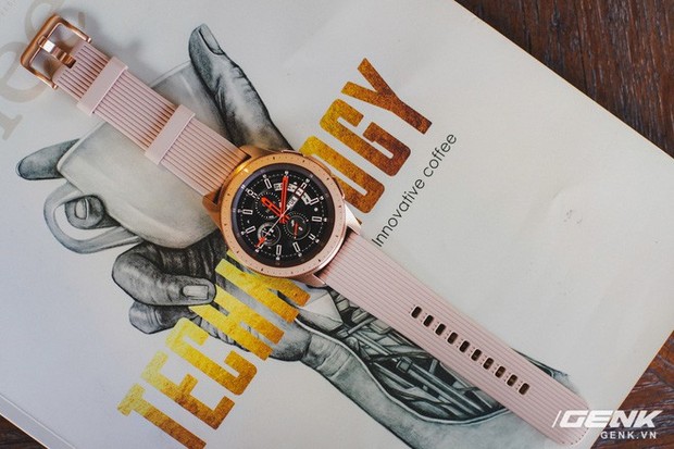 Cận cảnh Samsung Galaxy Watch chính thức tại Việt Nam: Kiểu dáng thanh lịch, màu sắc thời trang giá 7 triệu đồng - Ảnh 15.