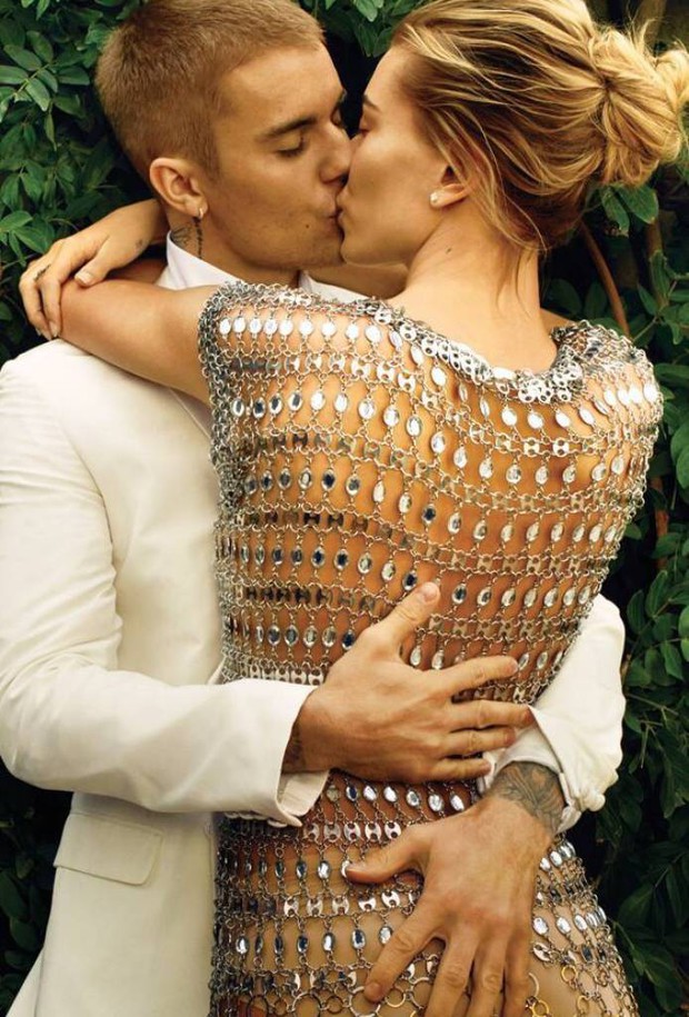 Đám cưới thế kỷ của Justin Bieber: Cặp đôi trao nụ hôn và tuyên thệ Con đồng ý trước 154 khách mời, tình đầu của chú rể đến chúc mừng - Ảnh 3.