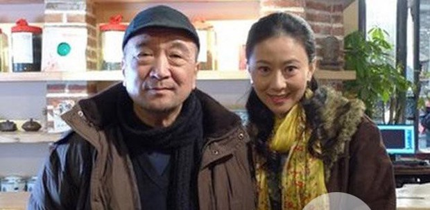Dàn sao Tể Tướng Lưu Gù sau 21 năm: Hòa Thân lấy fan kém tận 20 tuổi, Càn Long muối mặt vì đứa con hư hỏng - Ảnh 6. Dàn sao Tể Tướng Lưu Gù sau 21 năm: Hòa Thân lấy fan kém tận 20 tuổi, Càn Long muối mặt vì đứa con hư hỏng - Ảnh 6.