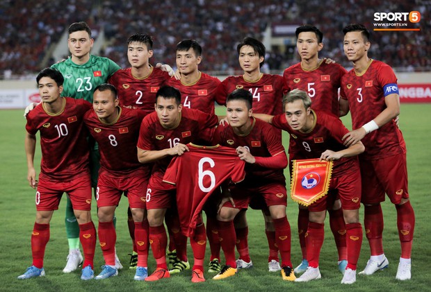 Đội trưởng tuyển Việt Nam gây xúc động mạnh: Lập công lớn đả bại Malaysia vẫn không quên người anh em Xuân Trường - Ảnh 2.