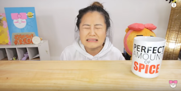 Bim bim chết chóc đựng trong vỏ bọc hình quan tài đáng sợ ra sao mà khiến các Youtuber phải khóc thét thế này? - Ảnh 9.