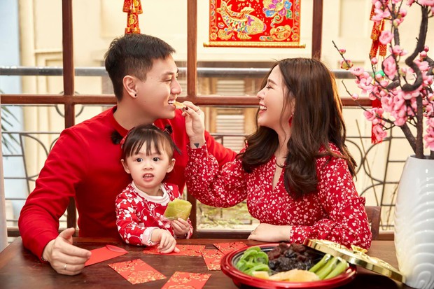 3 nhóc tì của 3 gia đình hot nhất MXH hiện nay: Cam được dạy làm việc nhà từ bé, Đậu bắn Tiếng Anh rất siêu, Xoài ngày càng ngoan và đáng yêu - Ảnh 6.