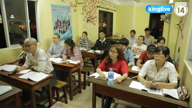 Lớp học đặc biệt ở chùa Lá Sài Gòn: Suốt 10 năm dạy miễn phí 6 ngoại ngữ cho sinh viên nghèo - Ảnh 4.
