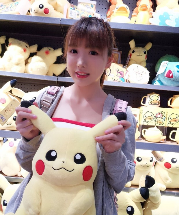 Hot girl baby để lộ nhan sắc mập mạp kém sắc ngoài đời, fan thất vọng vì tin nhầm người - Ảnh 1. Hot girl baby để lộ nhan sắc mập mạp kém sắc ngoài đời, fan thất vọng vì tin nhầm người - Ảnh 1.