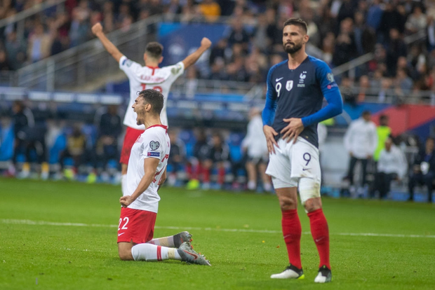 Vòng loại Euro 2020: ĐKVĐ World Cup nhận kết quả đắng ngắt ngay trên sân nhà, kịch bản không khác gì game online - Ảnh 6.