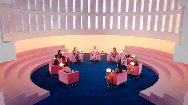 TWICE phát hành MV Nhật đủ 9 thành viên: Center Nayeon bị cho ra rìa nhưng bí ẩn hơn là màn thoắt ẩn thoắt hiện của Mina - Ảnh 3. TWICE phát hành MV Nhật đủ 9 thành viên: Center Nayeon bị cho ra rìa nhưng bí ẩn hơn là màn thoắt ẩn thoắt hiện của Mina - Ảnh 3.