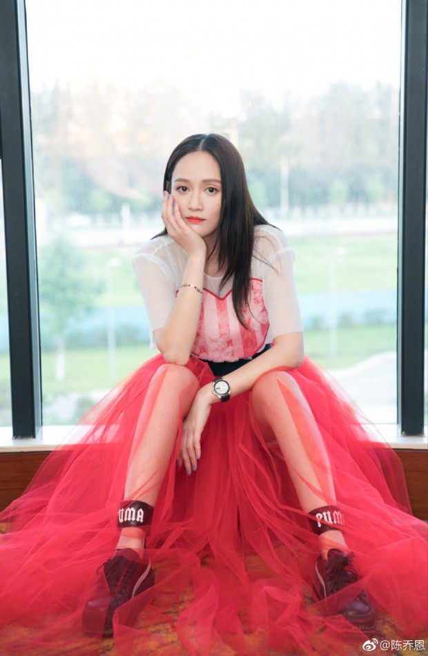 Đã 40 tuổi nhưng Đông Phương Bất Bại Trần Kiều Ân có bí quyết gì mà vẫn trẻ đẹp như gái đôi mươi? - Ảnh 5.