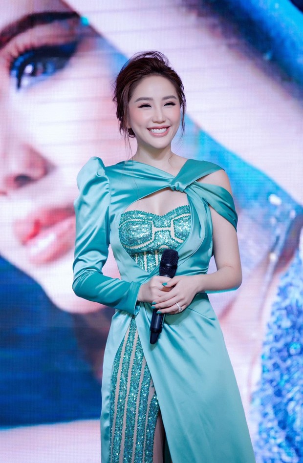 Bảo Thy mất công mặc trễ nải nhưng điều khiến netizen chú ý nhất lại là kiểu makeup xinh xuất sắc - Ảnh 1.
