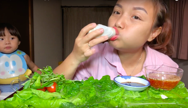 Hiện tượng MXH Quỳnh Trần JP đang sở hữu 4 video khủng nhất nhì giới Youtube ẩm thực Việt: toàn món đắt tiền, mukbang đúng kiểu “dạ dày không đáy” - Ảnh 6.