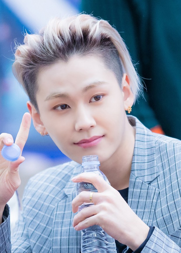 10 rapper đỉnh nhất Kpop do netizen bình chọn: Ngôi vương vừa lòng số đông nhưng thứ hạng của RM và Suga lại gây nhiều tranh cãi - Ảnh 10.